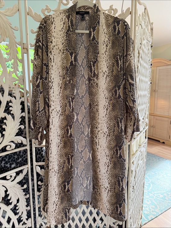 Forever 21 Other - Forever 21 Taupe and Black Snake-Print Duster